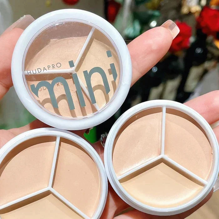 💙3-In-1 Contouring And Brighten Concealer Palette